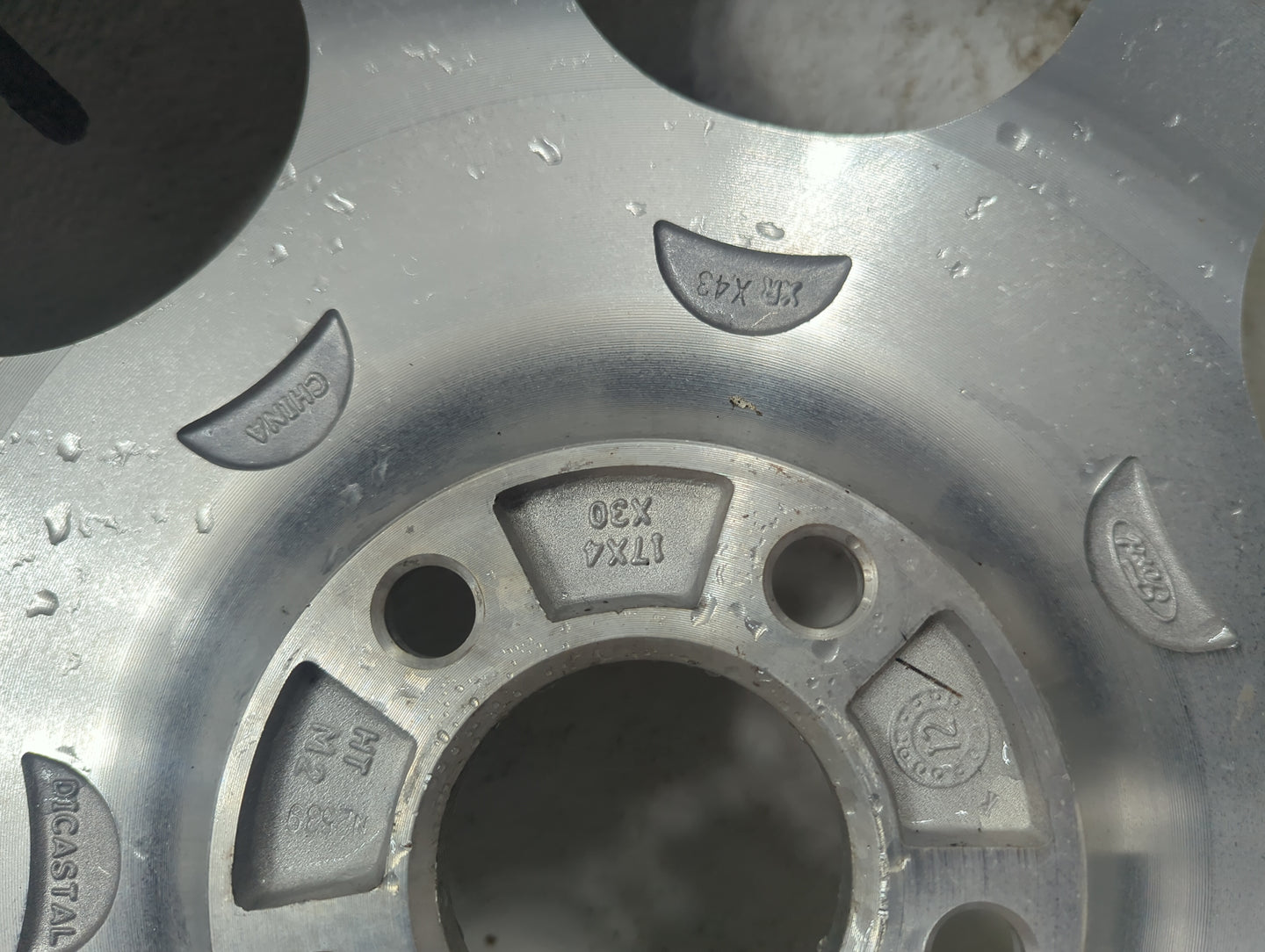 2013 Ford Mkx Spare Donut Tire Wheel Rim Oem - Oemusedautoparts1.com