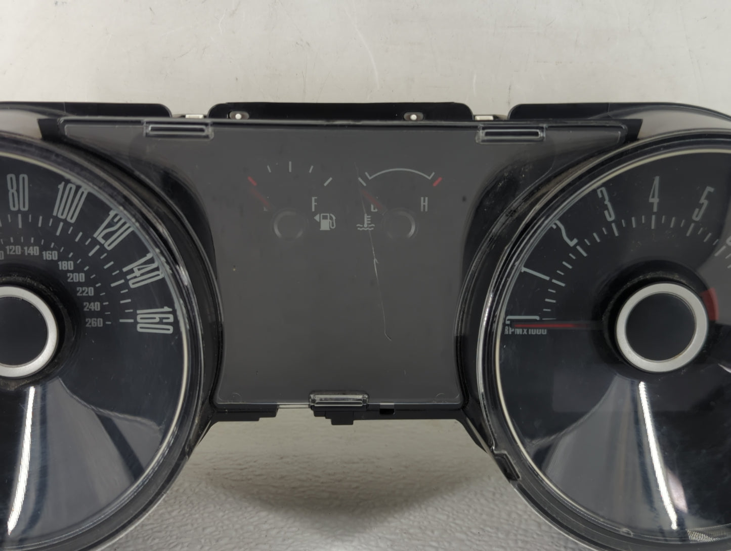 2013-2014 Ford Mustang Instrument Cluster Speedometer Gauges Fits Fits 2013 2014 OEM Used Auto Parts - Oemusedautoparts1.com