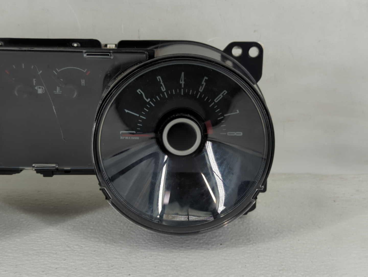 2013-2014 Ford Mustang Instrument Cluster Speedometer Gauges Fits Fits 2013 2014 OEM Used Auto Parts - Oemusedautoparts1.com