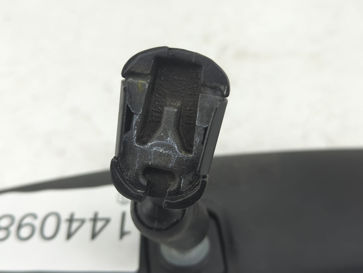 2010-2014 Ford Mustang Interior Rear View Mirror Replacement OEM P/N:8011681 Fits OEM Used Auto Parts - Oemusedautoparts1.co