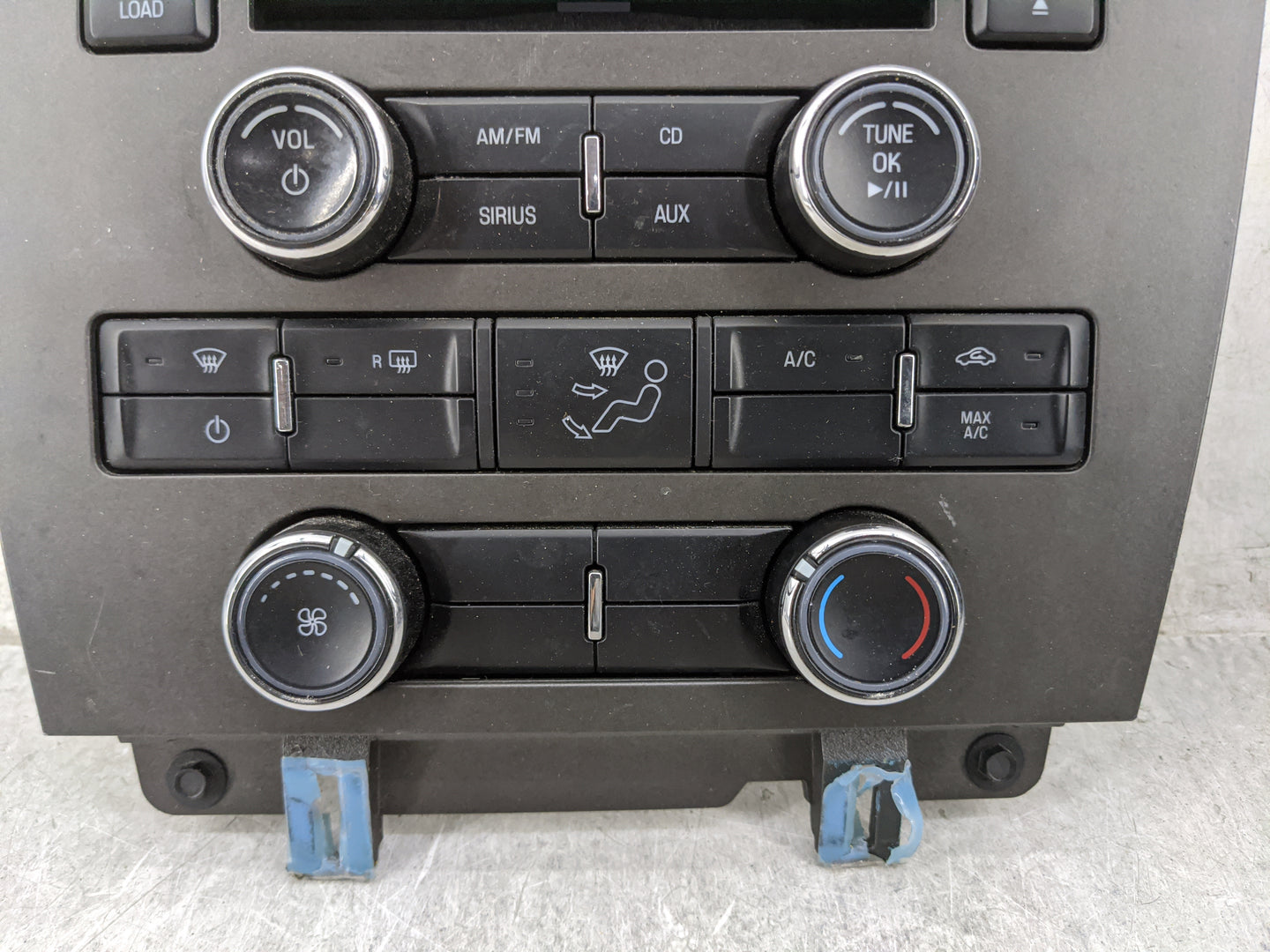 2011-2014 Ford Mustang Radio Control Panel 1475089 - Oemusedautoparts1.com