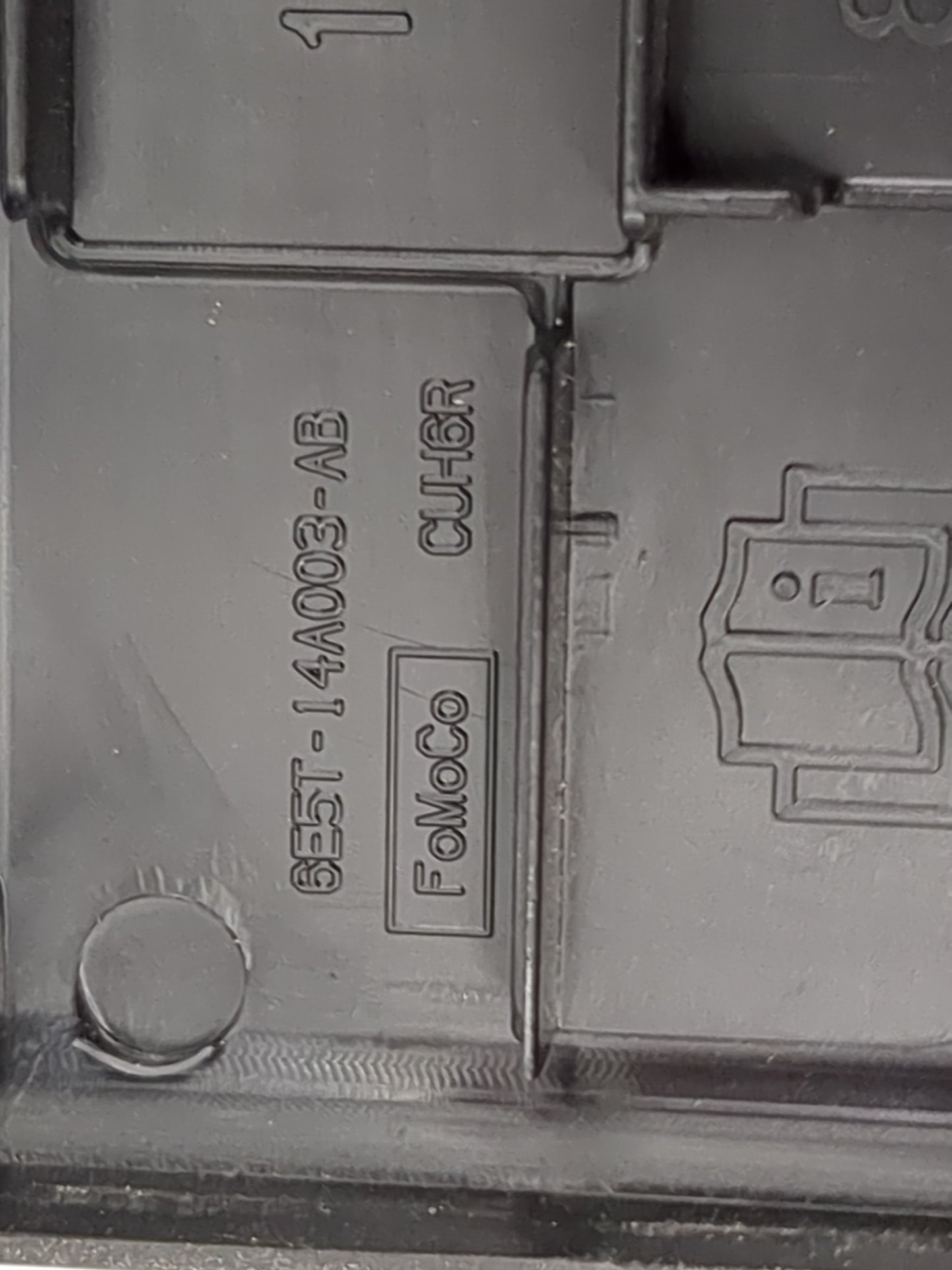 2012-2014 Ford Mustang Fusebox Fuse Box Panel Relay Module P/N:BE5T-14A003-AB Fits Fits 2012 2013 2014 OEM Used Auto Parts -