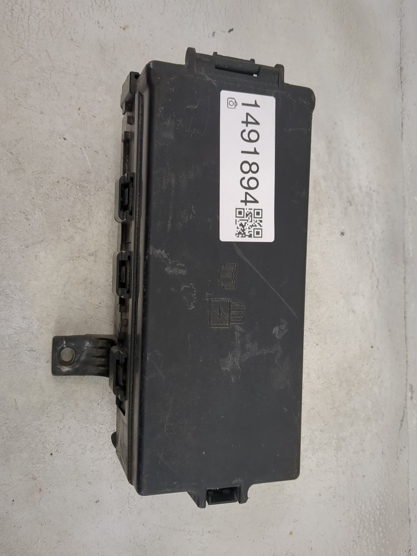 2012-2014 Ford Mustang Fusebox Fuse Box Panel Relay Module P/N:6E5T-14A003-AB 5C3T-14B192-AA Fits Fits 2012 2013 2014 OEM Us