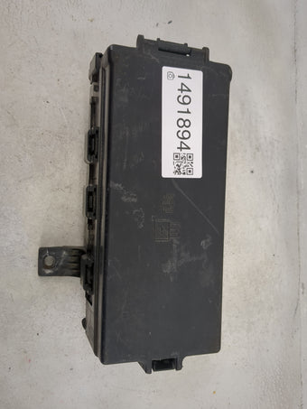 compare product 2012-2014 Ford Mustang Fusebox Fuse Box Panel Relay Module P/N:6E5T-14A003-AB 5C3T-14B192-AA Fits Fits 2012 2013 2014 OEM Used Auto Parts