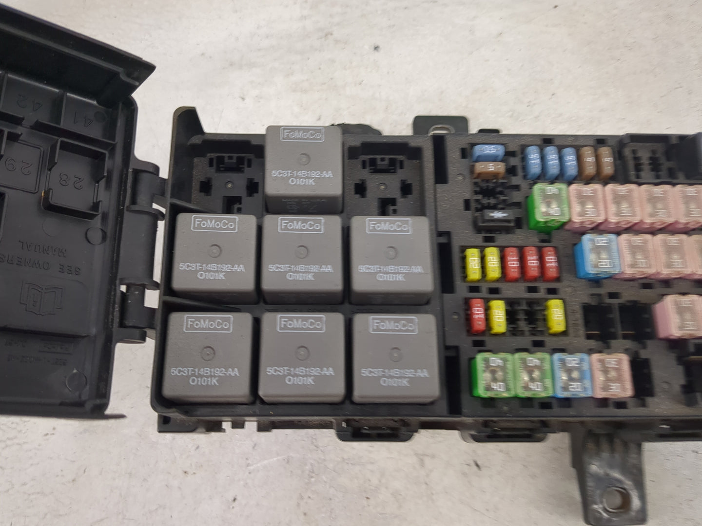2012-2014 Ford Mustang Fusebox Fuse Box Panel Relay Module P/N:6E5T-14A003-AB 5C3T-14B192-AA Fits Fits 2012 2013 2014 OEM Us