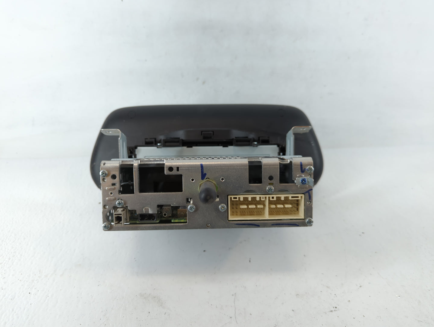 2011-2014 Ford Mustang Radio AM FM Cd Player Receiver Replacement P/N:96160-S2000VCS Fits Fits 2011 2012 2013 2014 OEM Used 