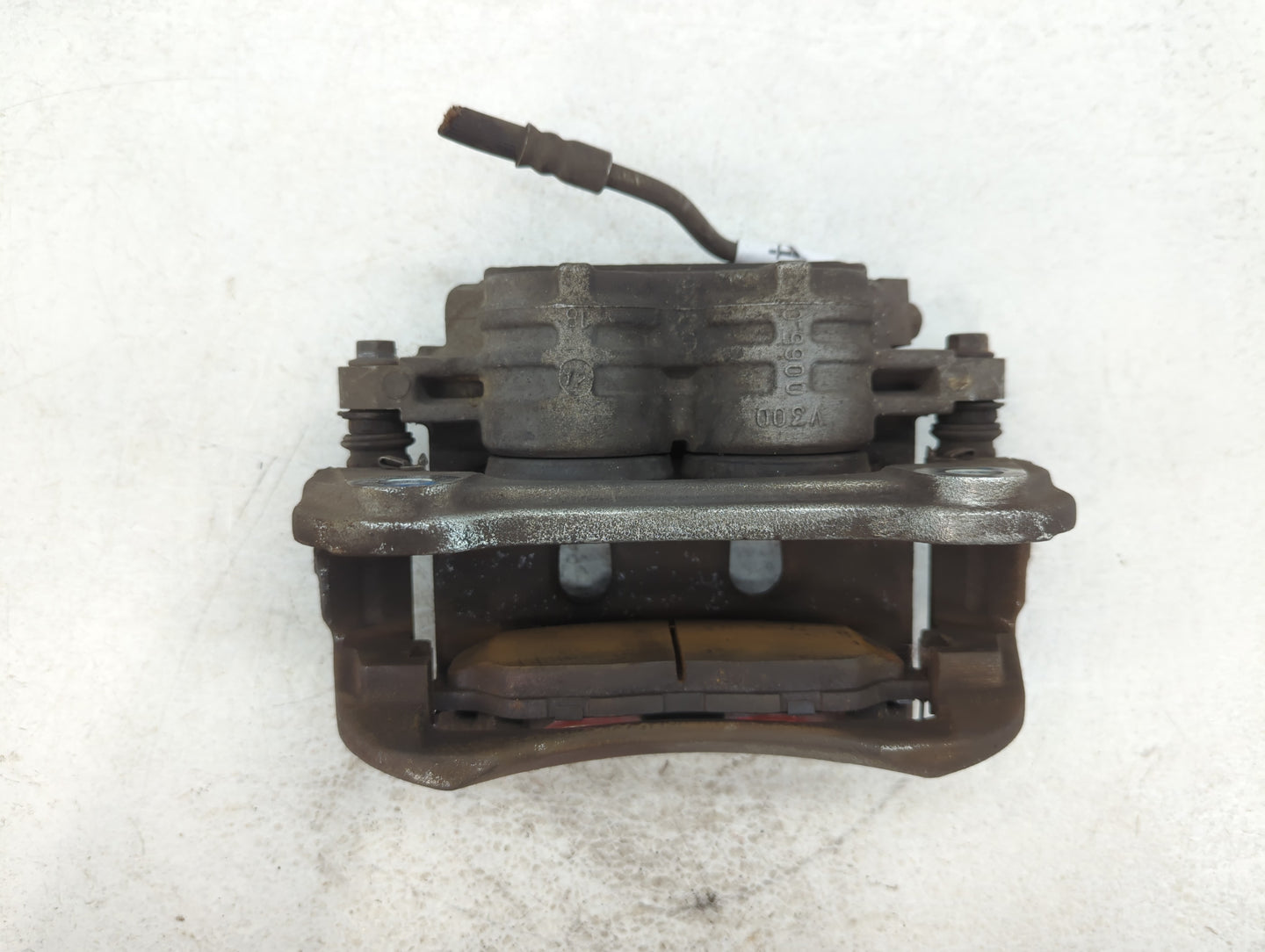 2011-2014 Ford Mustang Front Passenger Right Brake Caliper - Oemusedautoparts1.com