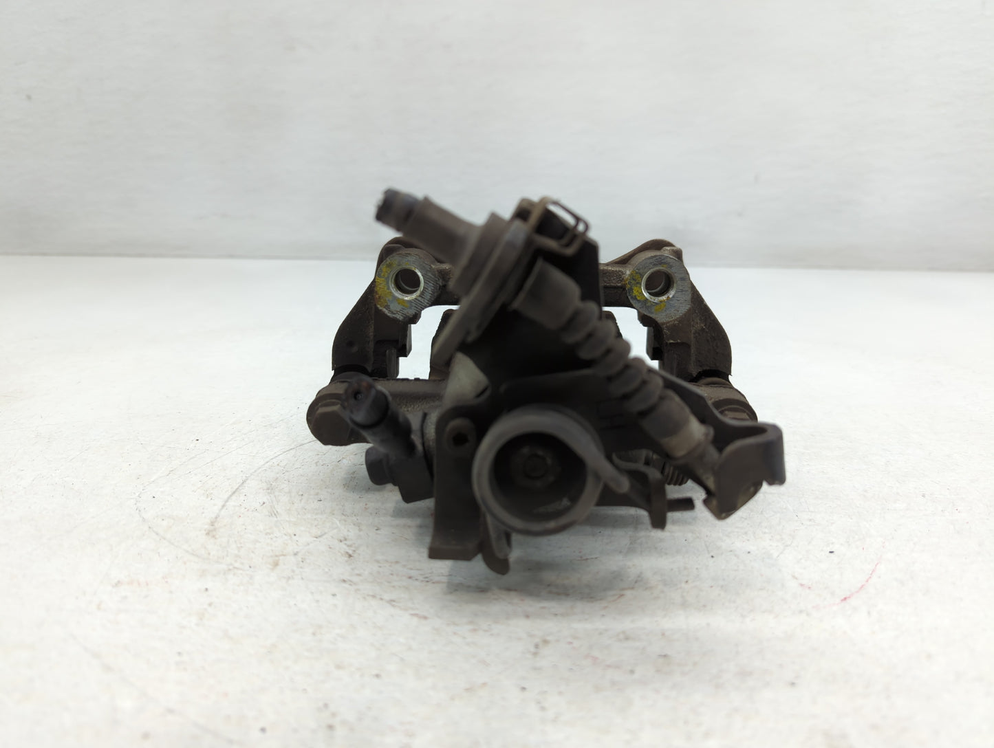 2005-2014 Ford Mustang Front Driver Left Brake Caliper - Oemusedautoparts1.com