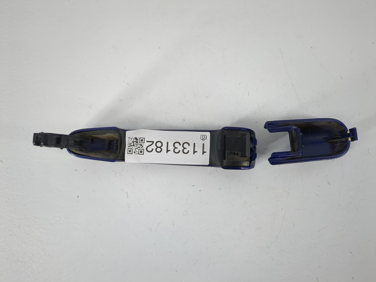 2013 Ford Taurus Door Handle Blue - Oemusedautoparts1.com