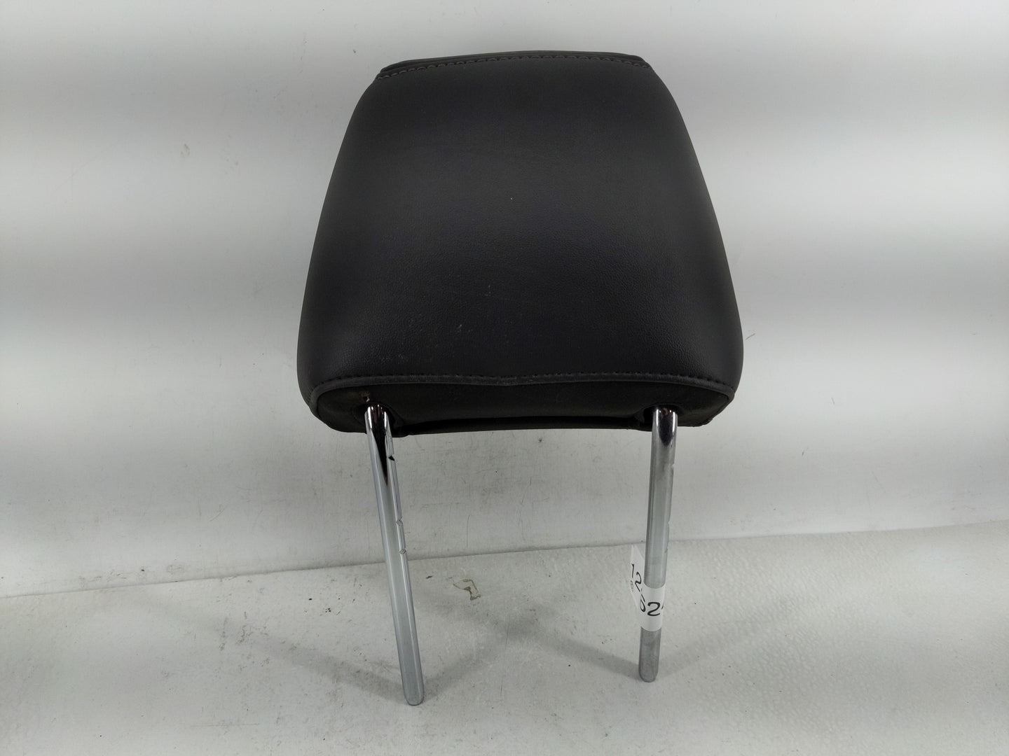 2013 Ford Taurus Headrest Head Rest Rear Seat Fits Fits 1999 2000 OEM Used Auto Parts - Oemusedautoparts1.com