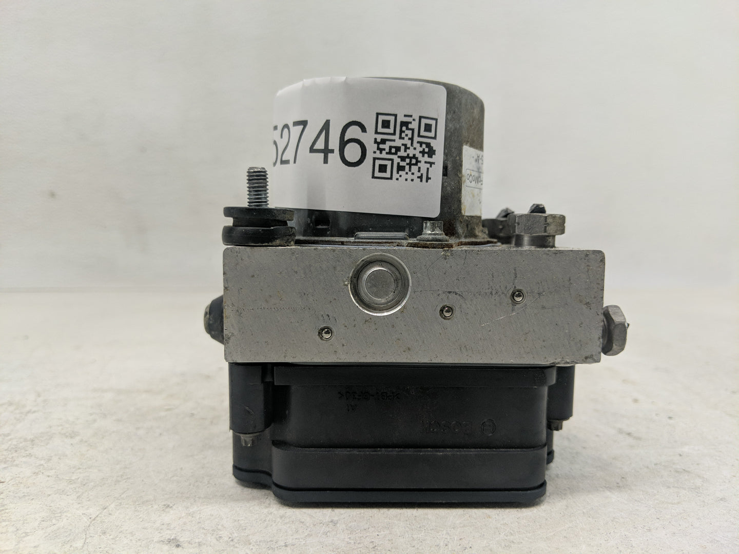 2013-2014 Ford Taurus ABS Pump Control Module Replacement P/N:DG13-2C405-A Fits Fits 2013 2014 OEM Used Auto Parts - Oemused