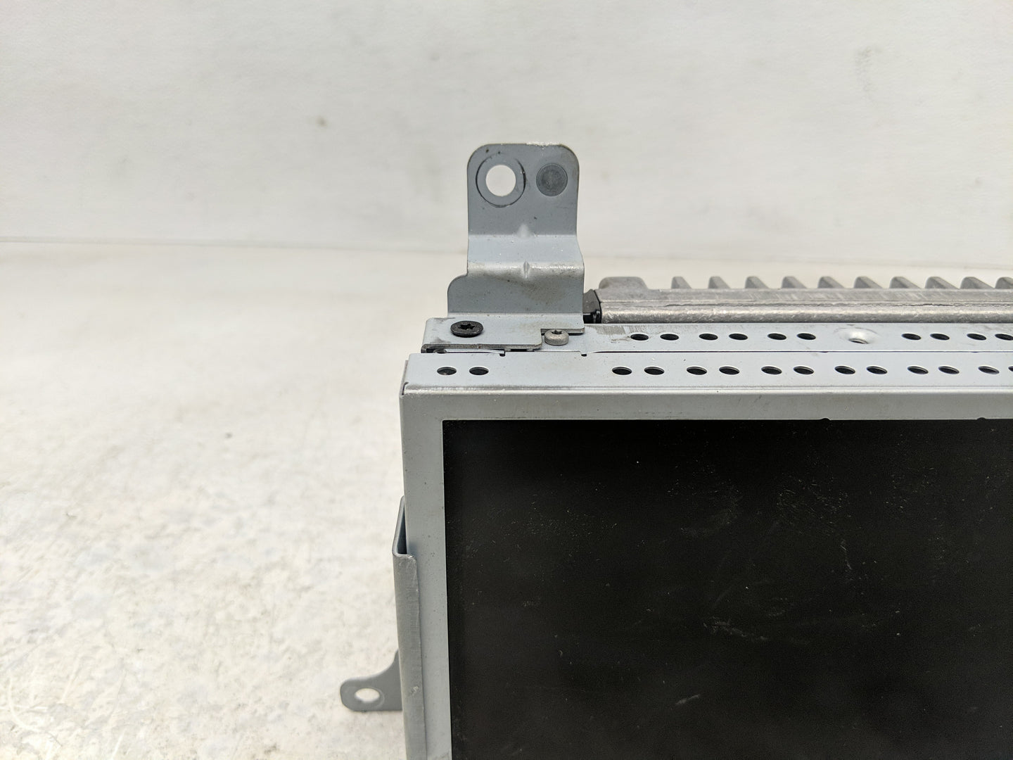 2013 Ford Taurus Information Display Screen - Oemusedautoparts1.com
