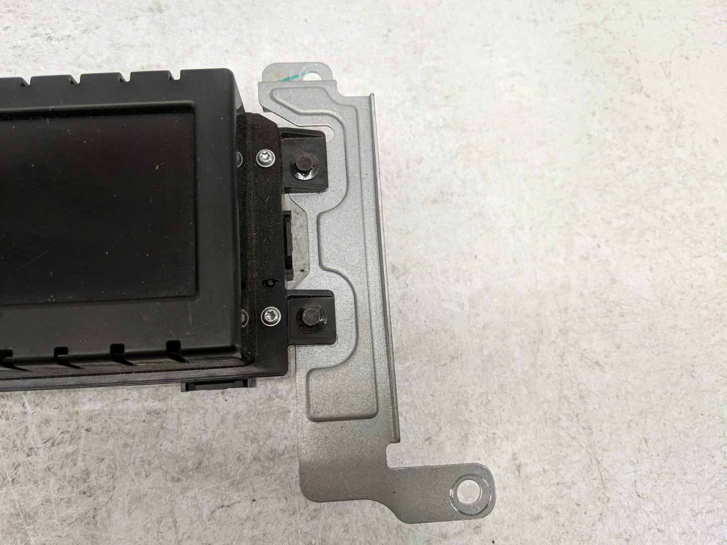 2013-2014 Ford Taurus Radio AM FM Cd Player Receiver Replacement P/N:DG1T-18B955-CC Fits Fits 2013 2014 OEM Used Auto Parts 