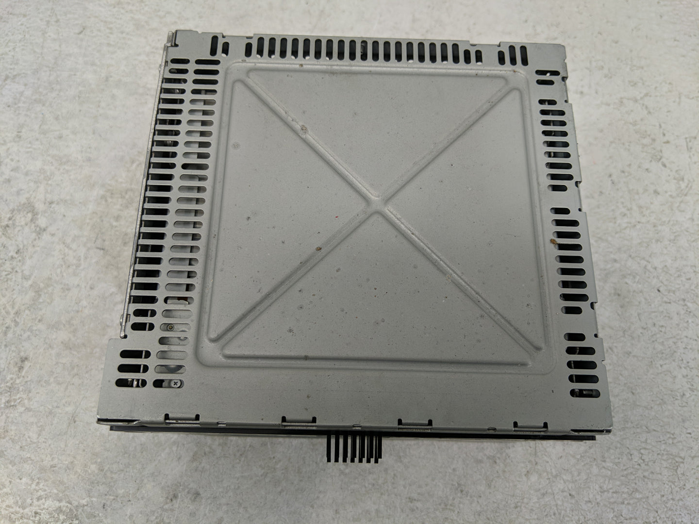 2013 Ford Taurus Radio AM FM Cd Player Receiver Replacement P/N:BG1T-19C159-AB Fits OEM Used Auto Parts - Oemusedautoparts1.
