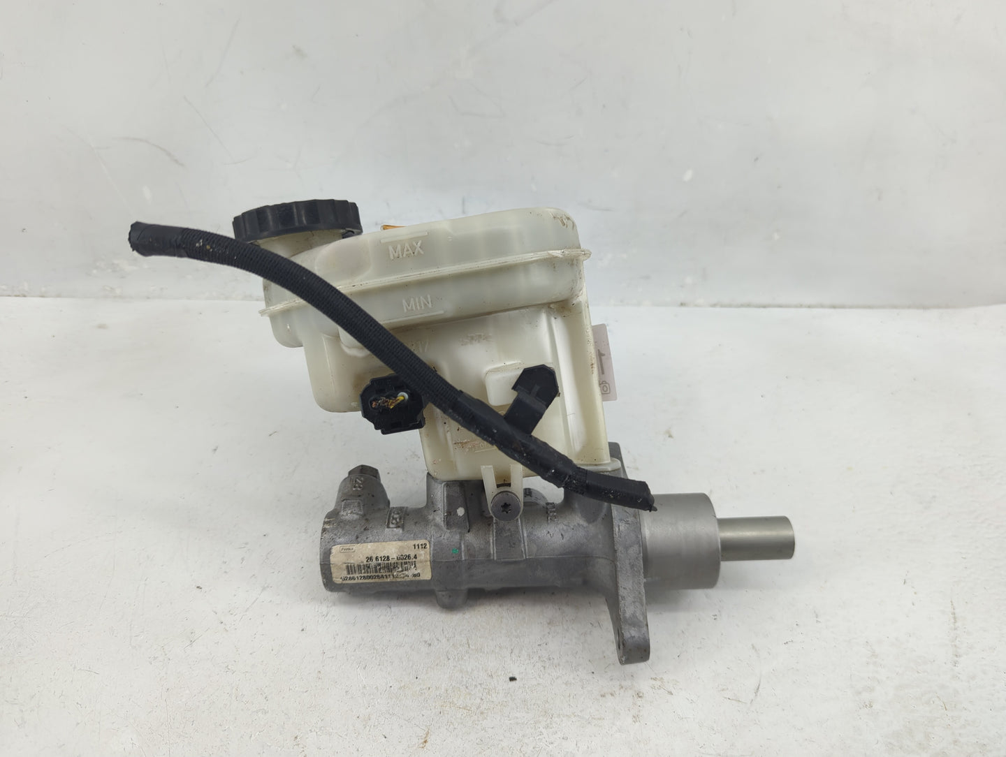 2013-2019 Ford Taurus Brake Master Cylinder - Oemusedautoparts1.com