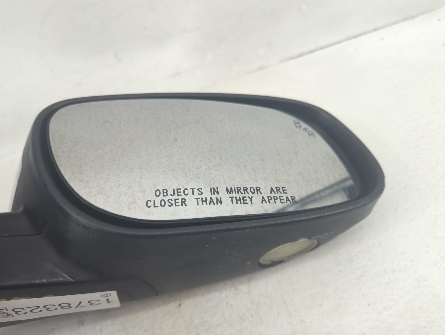 2010-2019 Ford Taurus Passenger Side View Mirror - Right Door Mirror OEM Used - Oemusedautoparts1.com