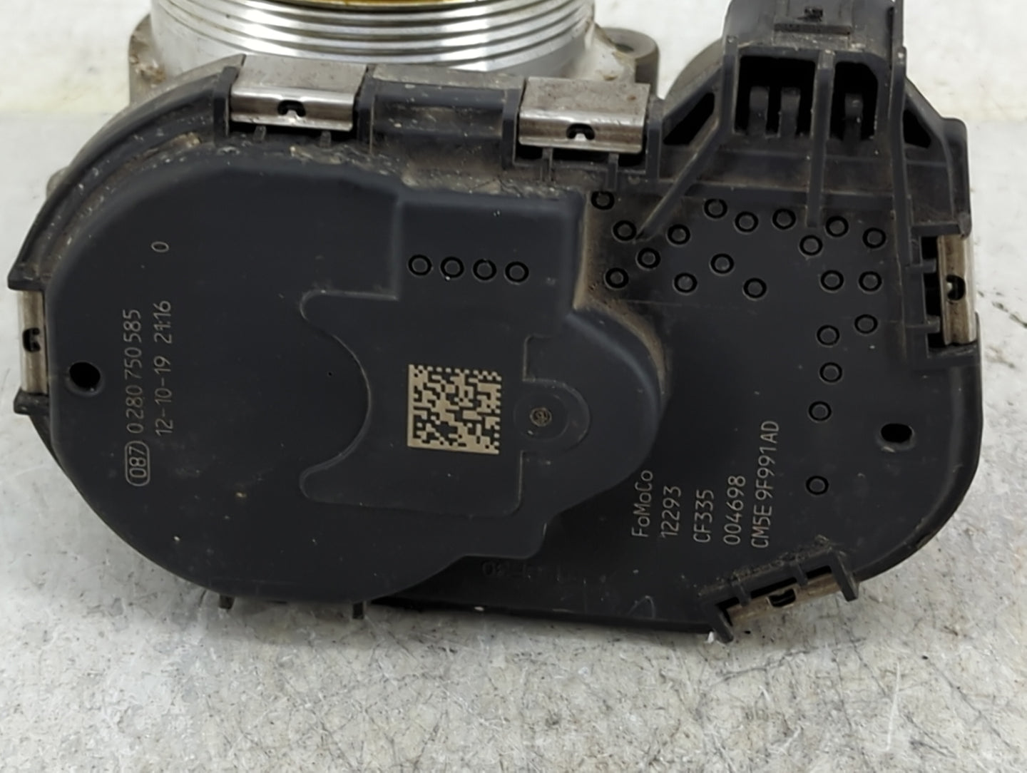 2013-2017 Ford Taurus Throttle Body P/N:CM5E 9F991 AD 0 280 750 585 Fits Fits 2012 2013 2014 2015 2016 2017 OEM Used Auto Pa