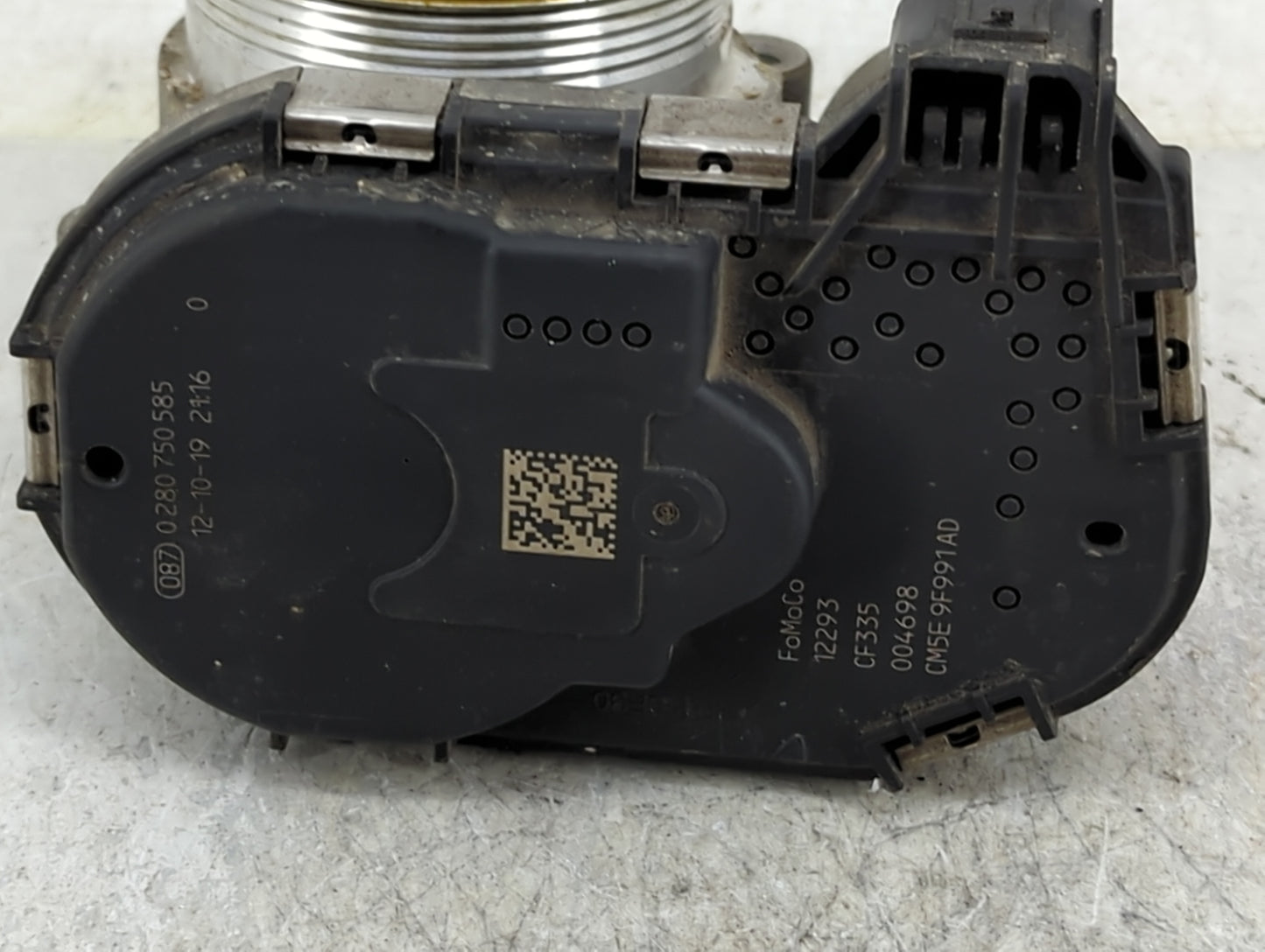 2013-2017 Ford Taurus Throttle Body P/N:CM5E 9F991 AD 0 280 750 585 Fits Fits 2012 2013 2014 2015 2016 2017 OEM Used Auto Pa