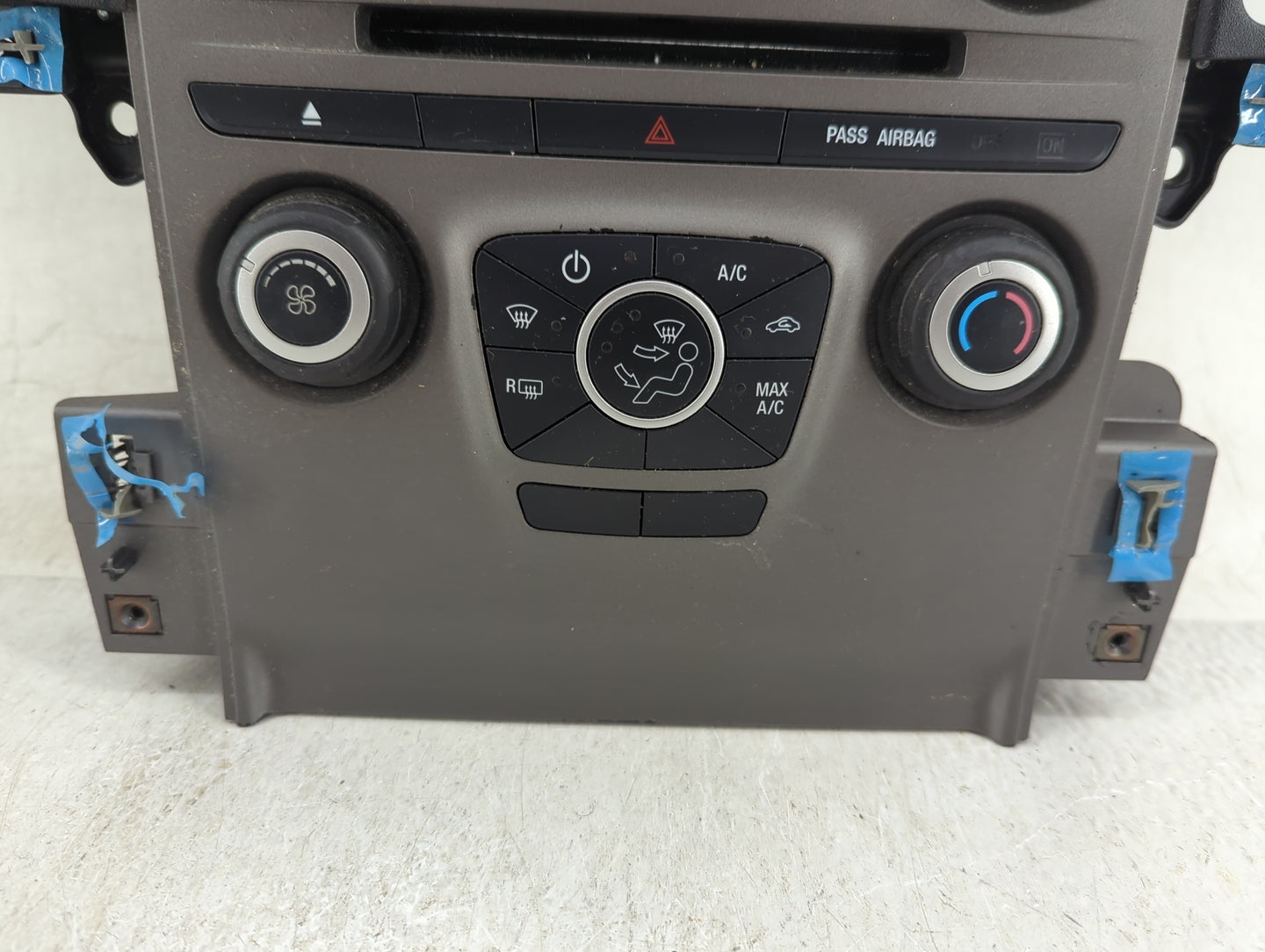 2013-2013 Ford Taurus Radio Control Panel - Oemusedautoparts1.com
