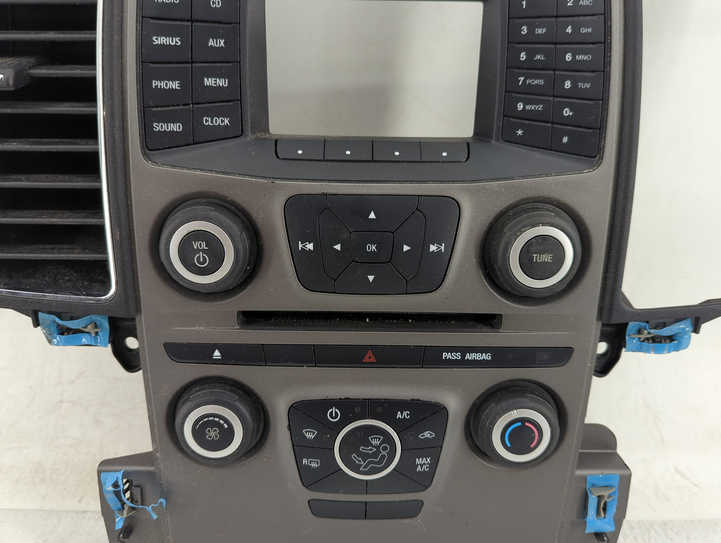 2013-2013 Ford Taurus Radio Control Panel - Oemusedautoparts1.com