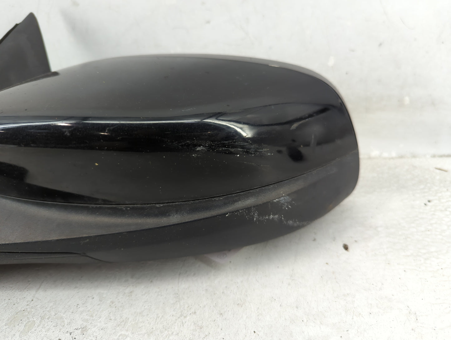 2010-2019 Ford Taurus Driver Side View Mirror - Left Door Mirror OEM Used - Oemusedautoparts1.com