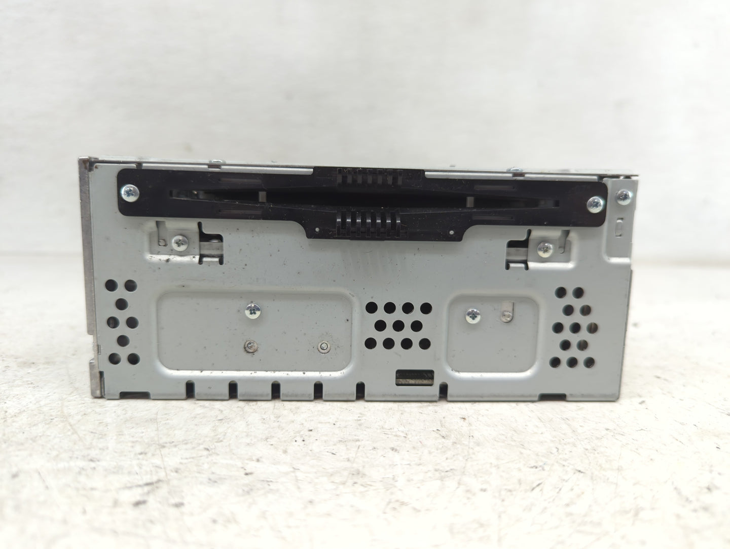 2013-2015 Ford Taurus Radio AM FM Cd Player Receiver Replacement P/N:DG1T-19C107-HC Fits Fits 2013 2014 2015 OEM Used Auto P