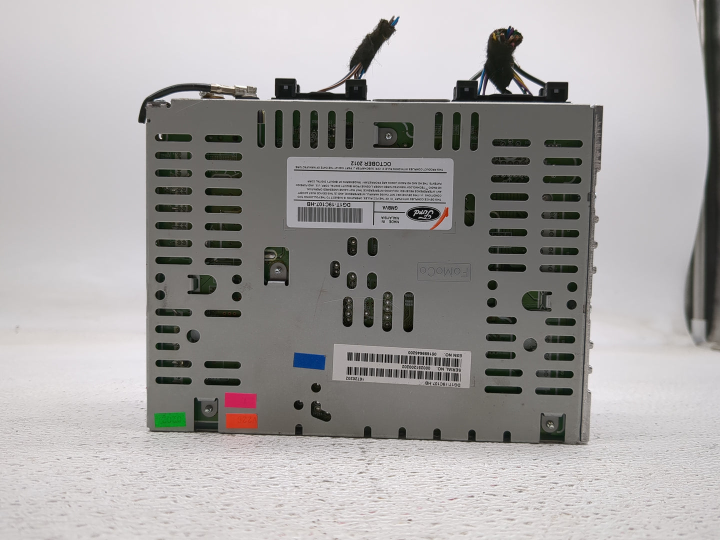 2013-2015 Ford Taurus Radio AM FM Cd Player Receiver Replacement P/N:DG1T-19C107-HB Fits Fits 2013 2014 2015 OEM Used Auto P