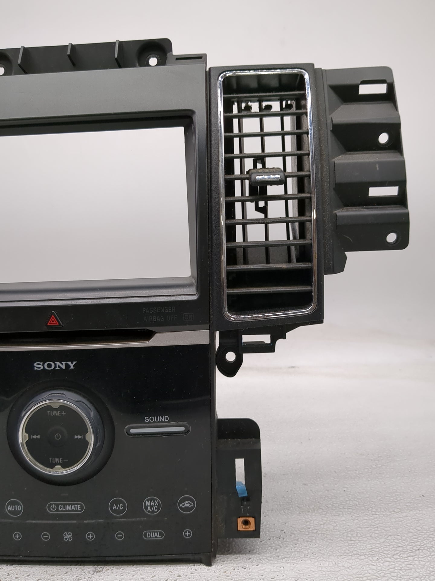 2013-2013 Ford Taurus Radio Control Panel Black - Oemusedautoparts1.com