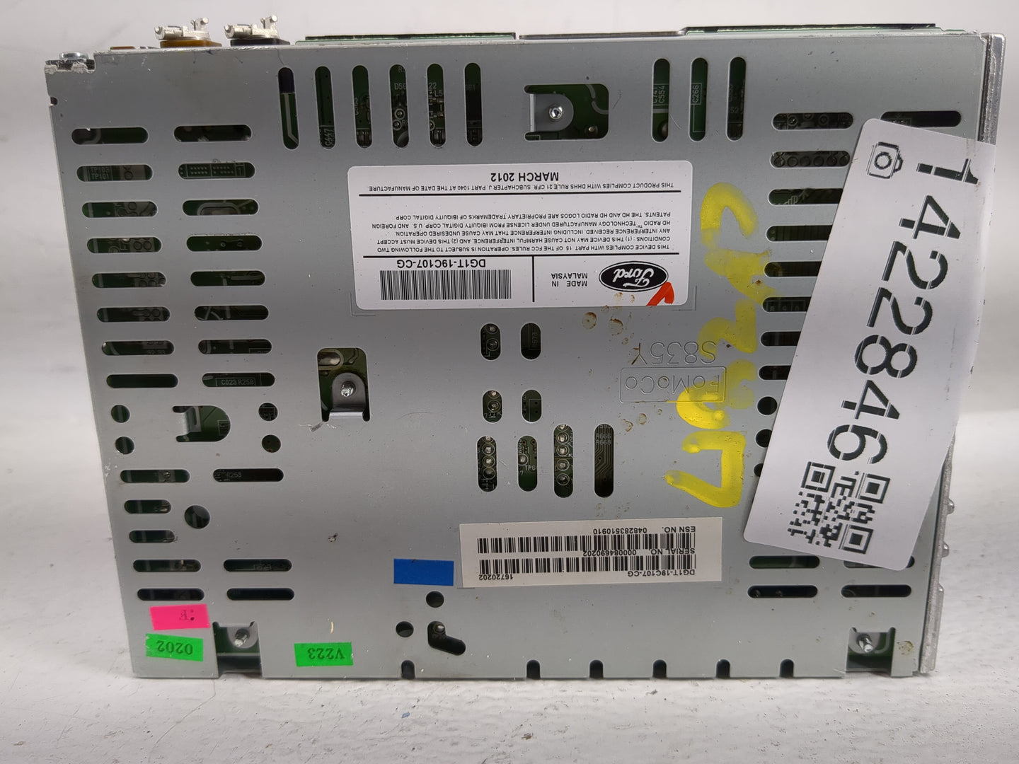 2013-2016 Ford Taurus Radio AM FM Cd Player Receiver Replacement P/N:DG1T-19C107-CG Fits Fits 2013 2014 2015 2016 OEM Used A