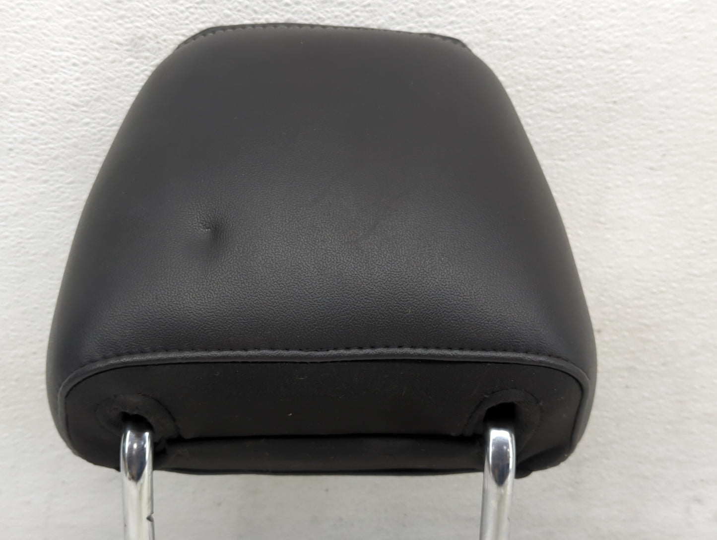 2013-2019 Ford Taurus Headrest Head Rest Front Driver Seat Black - Oemusedautoparts1.com