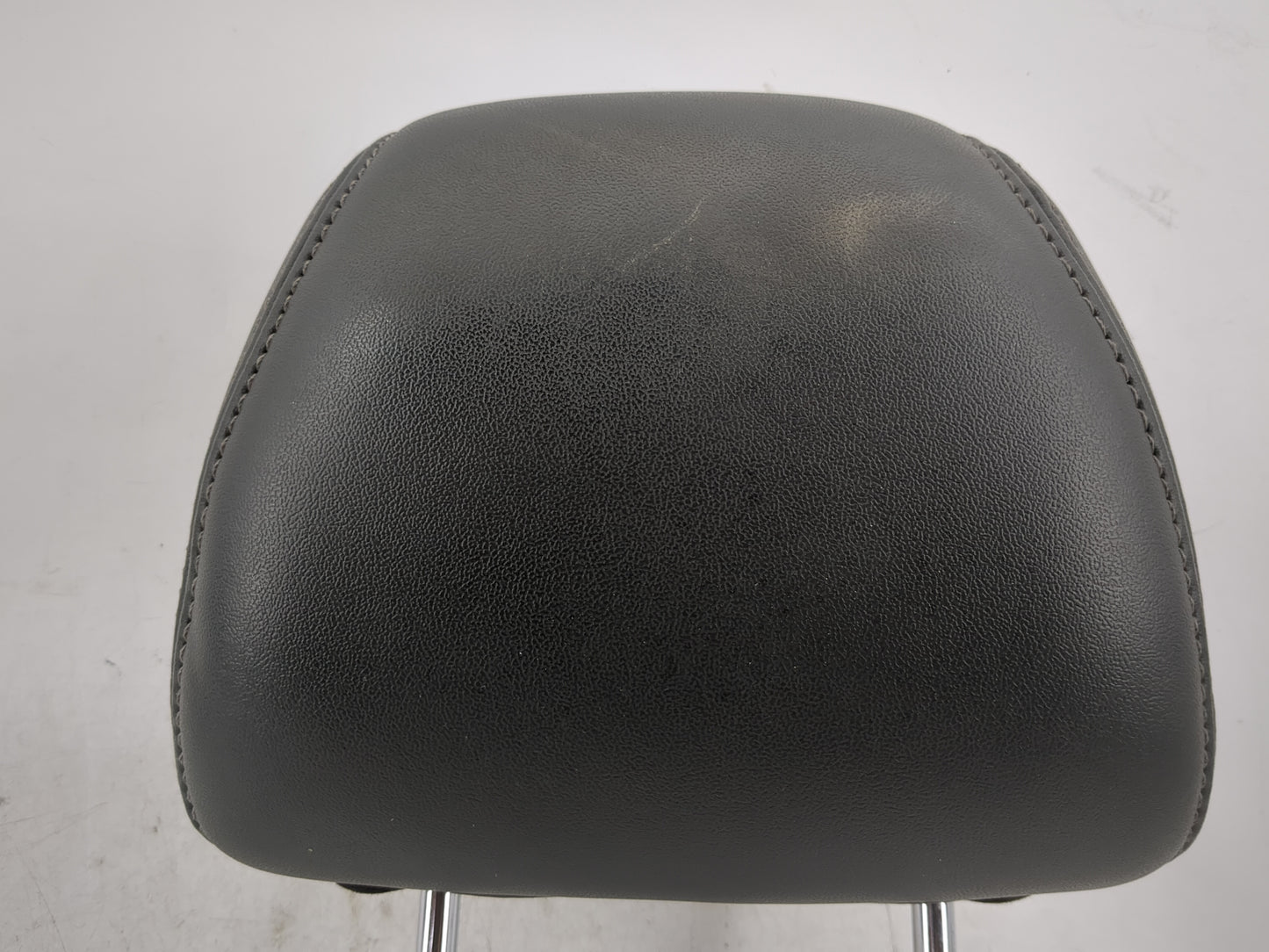 2013 Ford Taurus Headrest Head Rest Rear Seat Fits OEM Used Auto Parts - Oemusedautoparts1.com