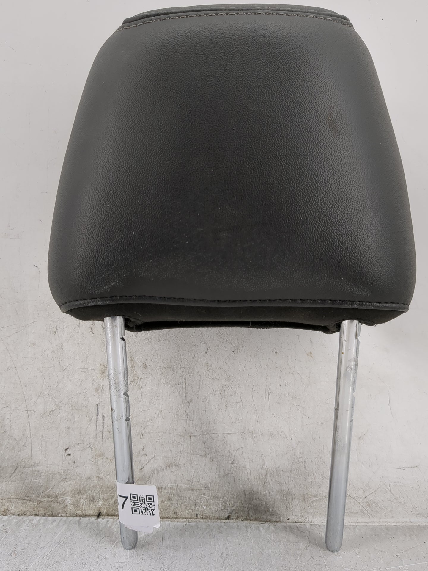 2013 Ford Taurus Headrest Head Rest Rear Seat Fits OEM Used Auto Parts - Oemusedautoparts1.com