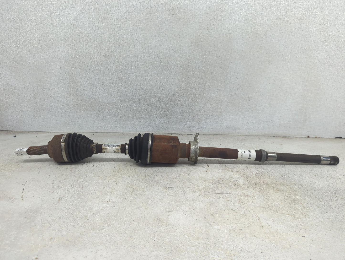 2013-2019 Ford Taurus Axle Shaft Front Passenger Cv C/v - Oemusedautoparts1.com