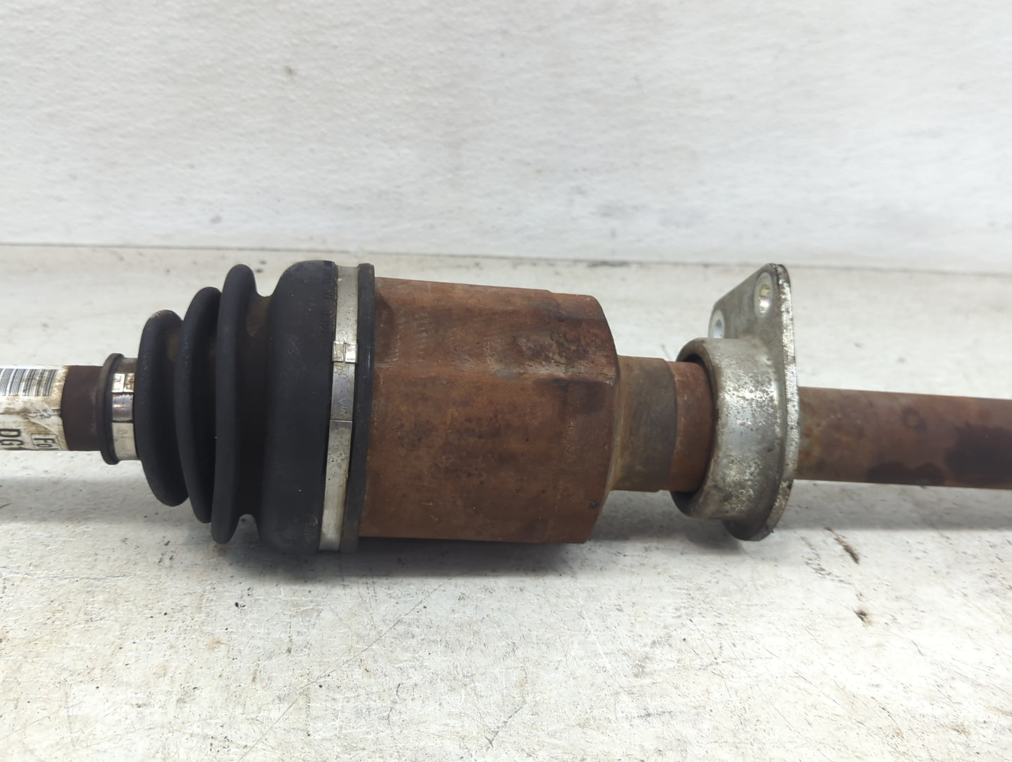 2013-2019 Ford Taurus Axle Shaft Front Passenger Cv C/v - Oemusedautoparts1.com