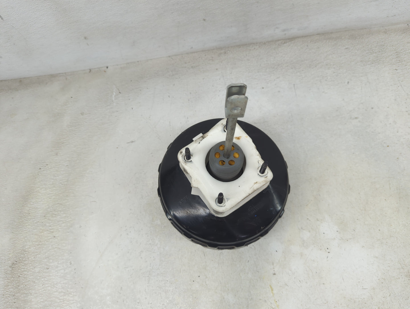 2013-2019 Ford Taurus Power Brake Booster Oem 1451785 - Oemusedautoparts1.com