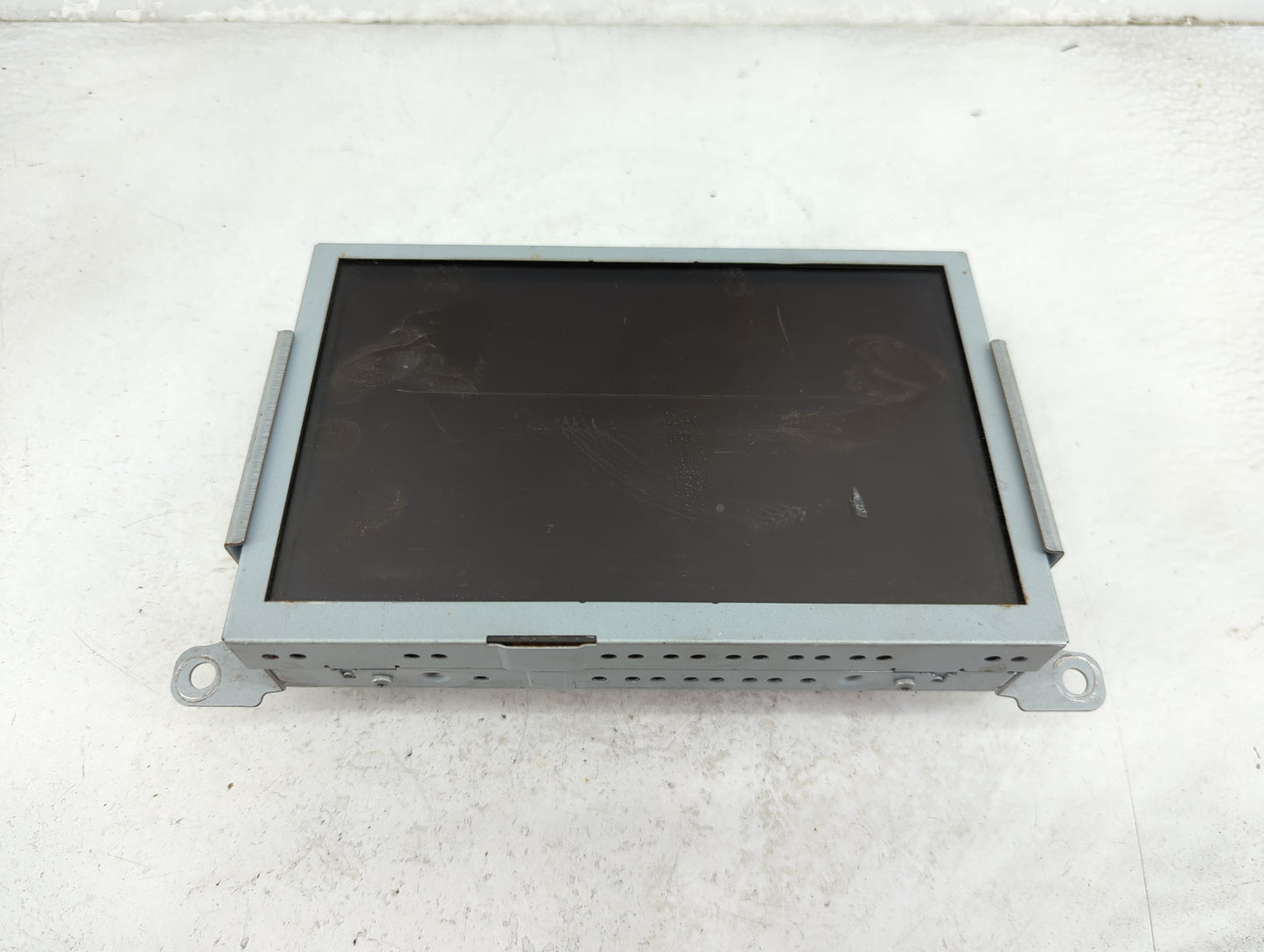 2013 Ford Taurus Information Display Screen 1466033 - Oemusedautoparts1.com