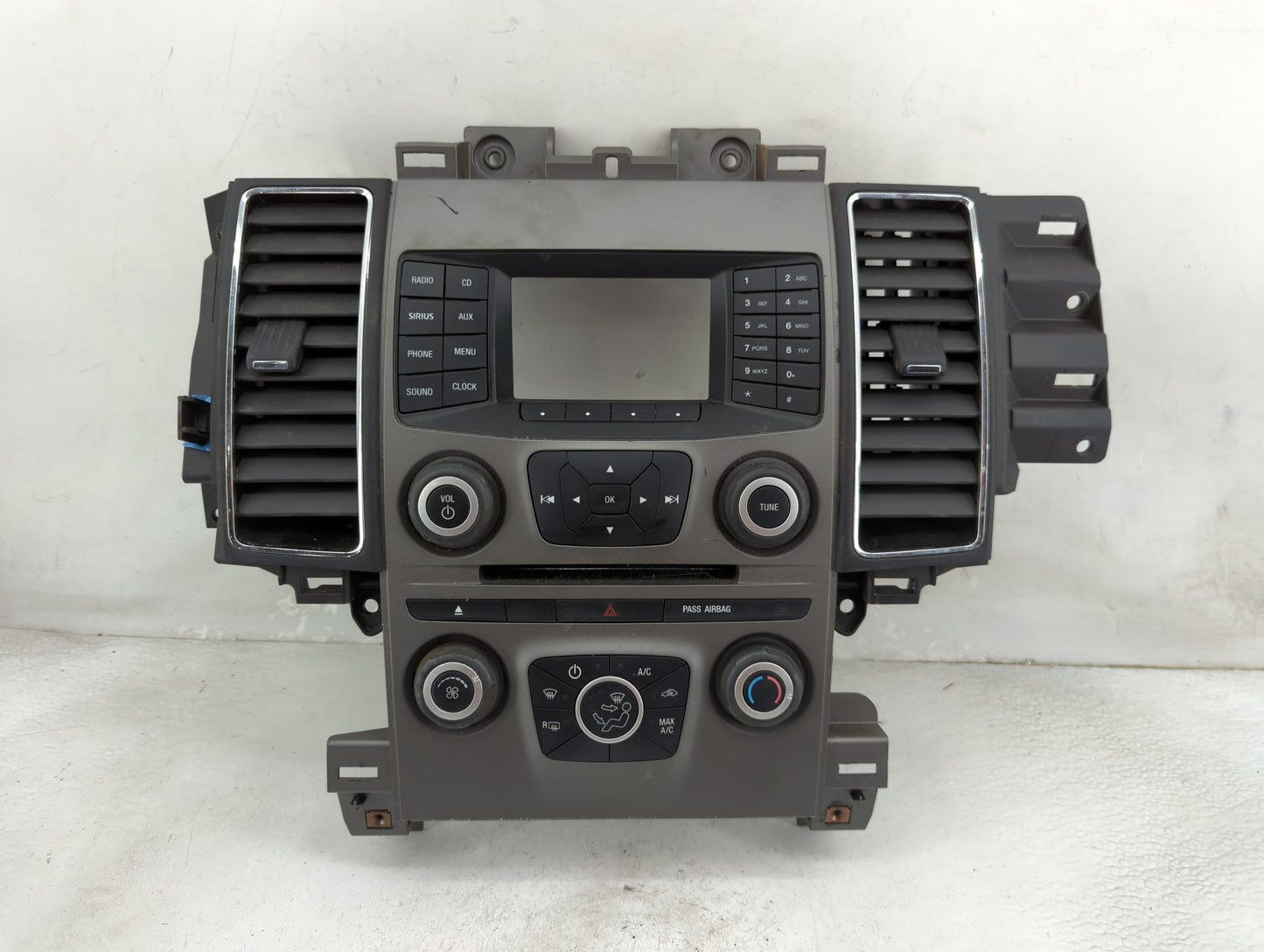 2013-2013 Ford Taurus Radio Control Panel 1466047 - Oemusedautoparts1.com
