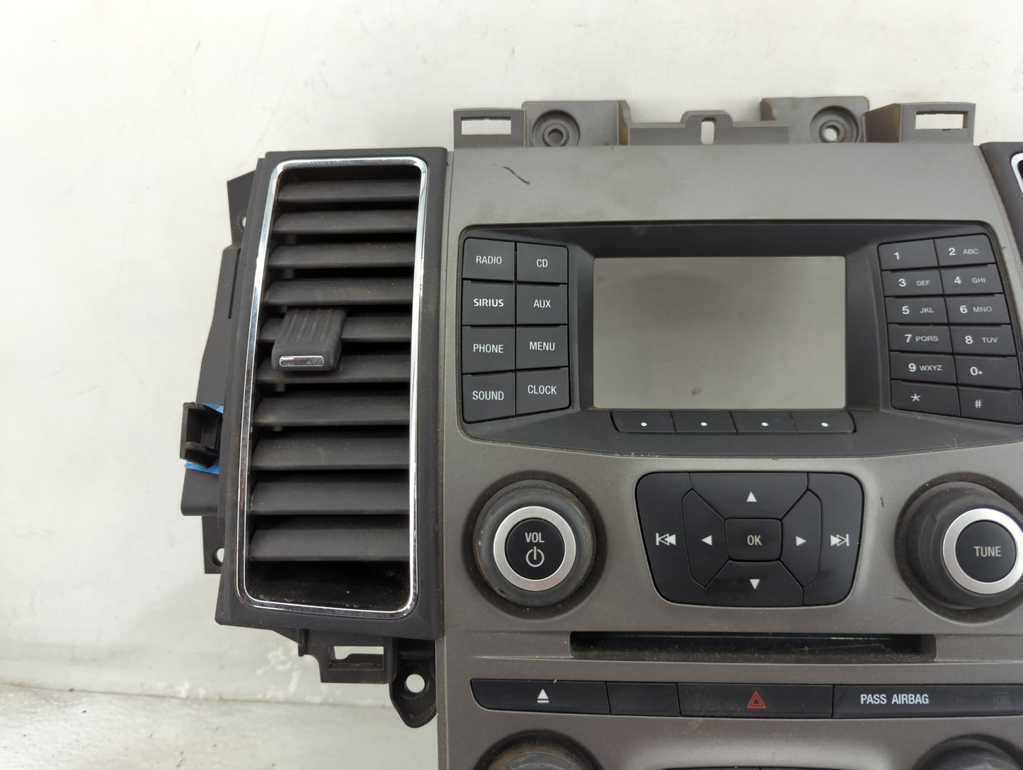 2013-2013 Ford Taurus Radio Control Panel 1466047 - Oemusedautoparts1.com