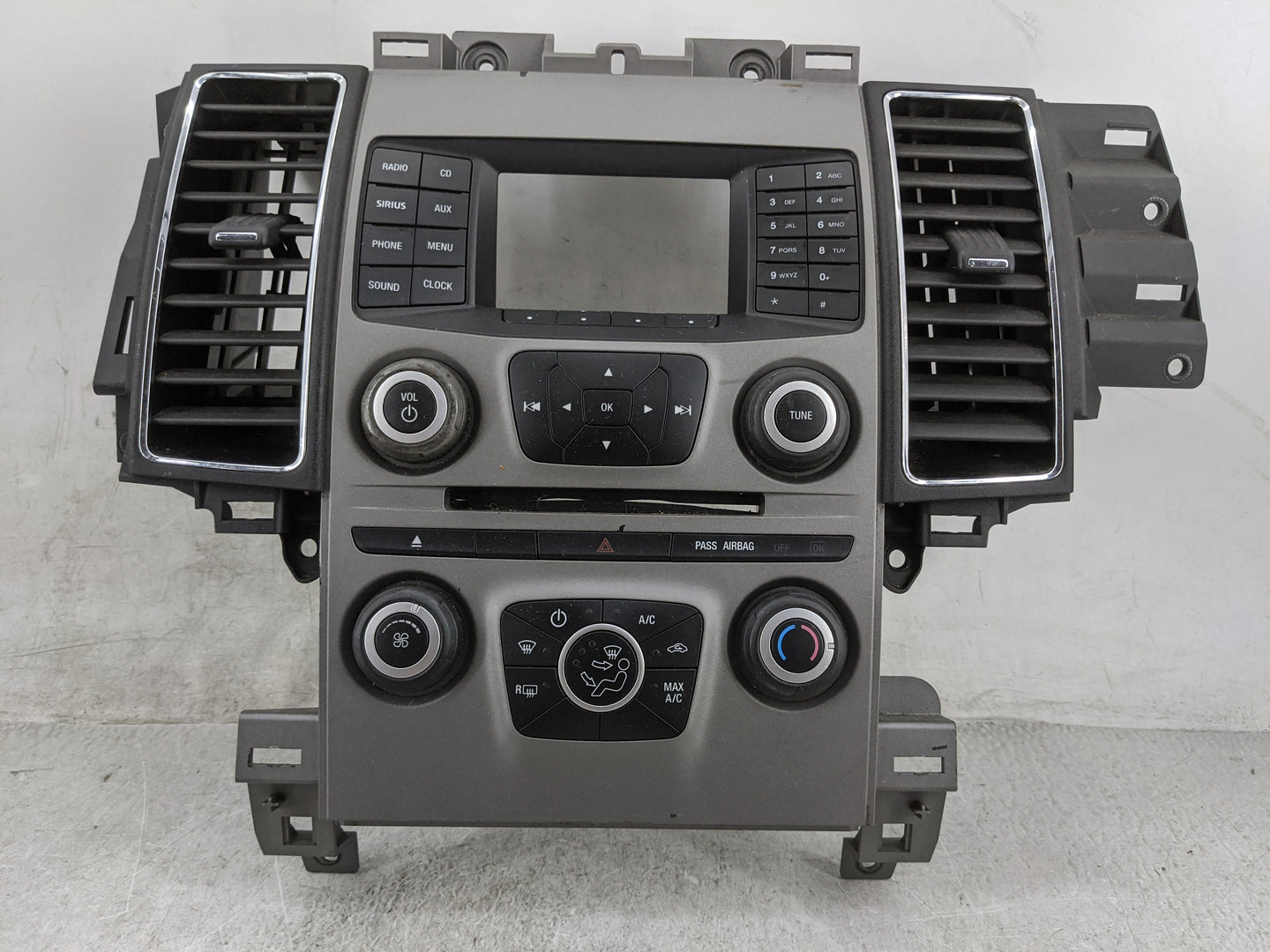 2013-2013 Ford Taurus Radio Control Panel 1476445 - Oemusedautoparts1.com