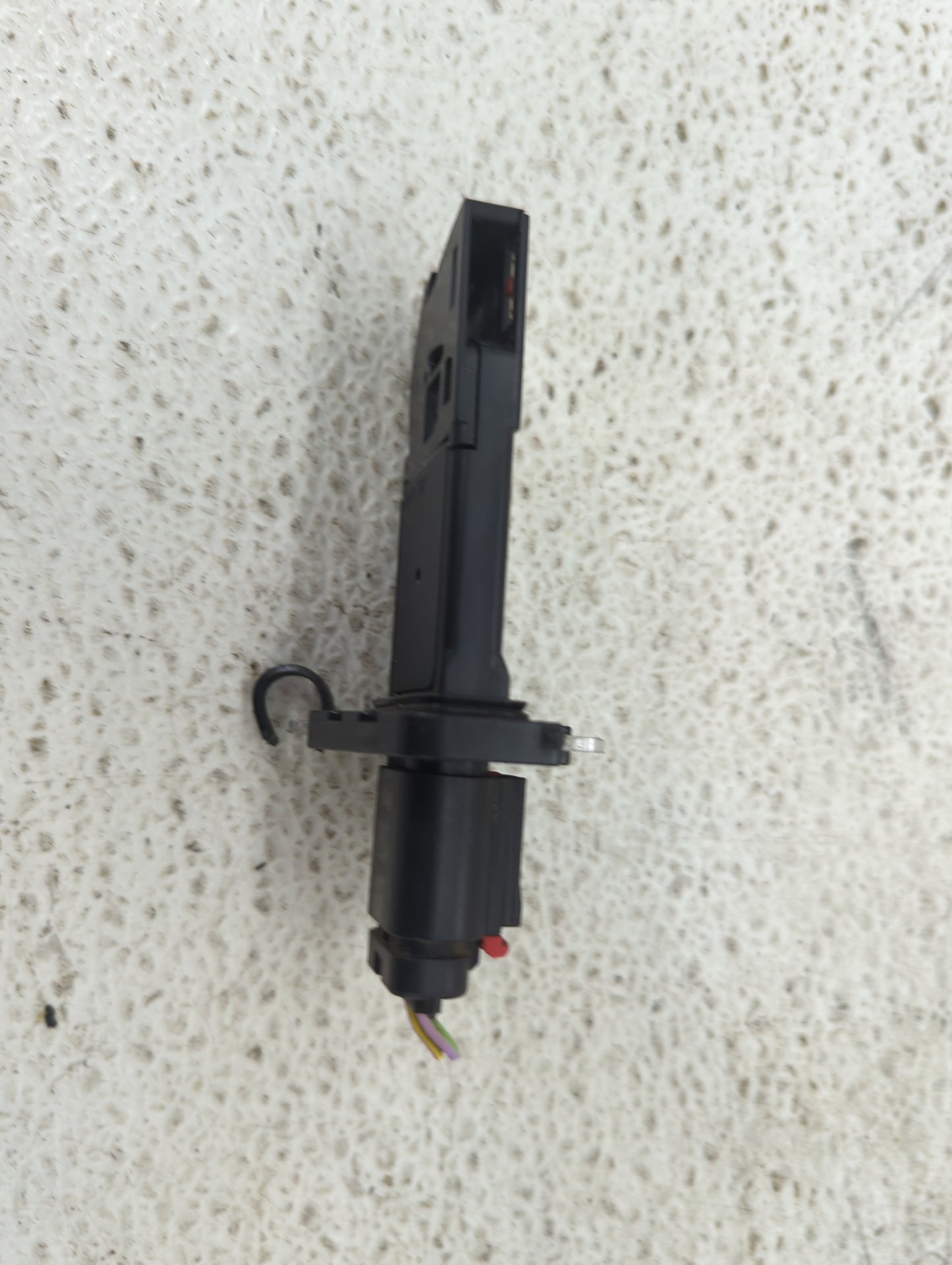 2013-2016 Ford Taurus Mass Air Flow Meter Maf 1487586 - Oemusedautoparts1.com