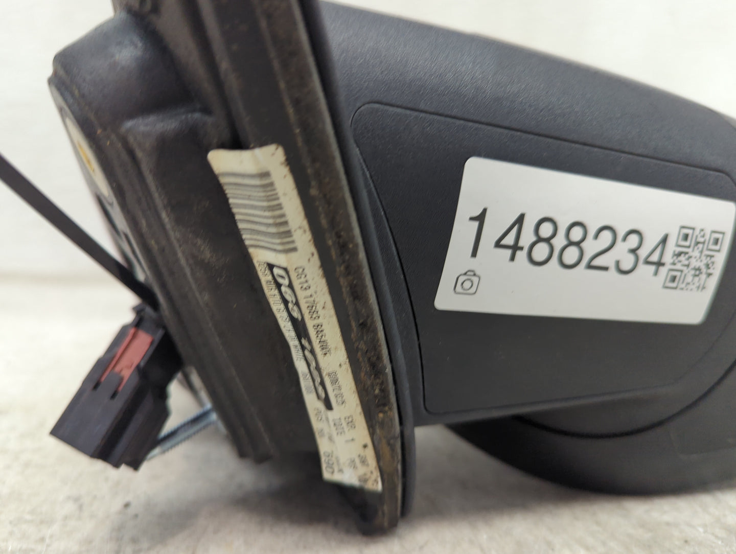 2010-2019 Ford Taurus Driver Side View Mirror - Left Door Mirror OEM Used - Oemusedautoparts1.com