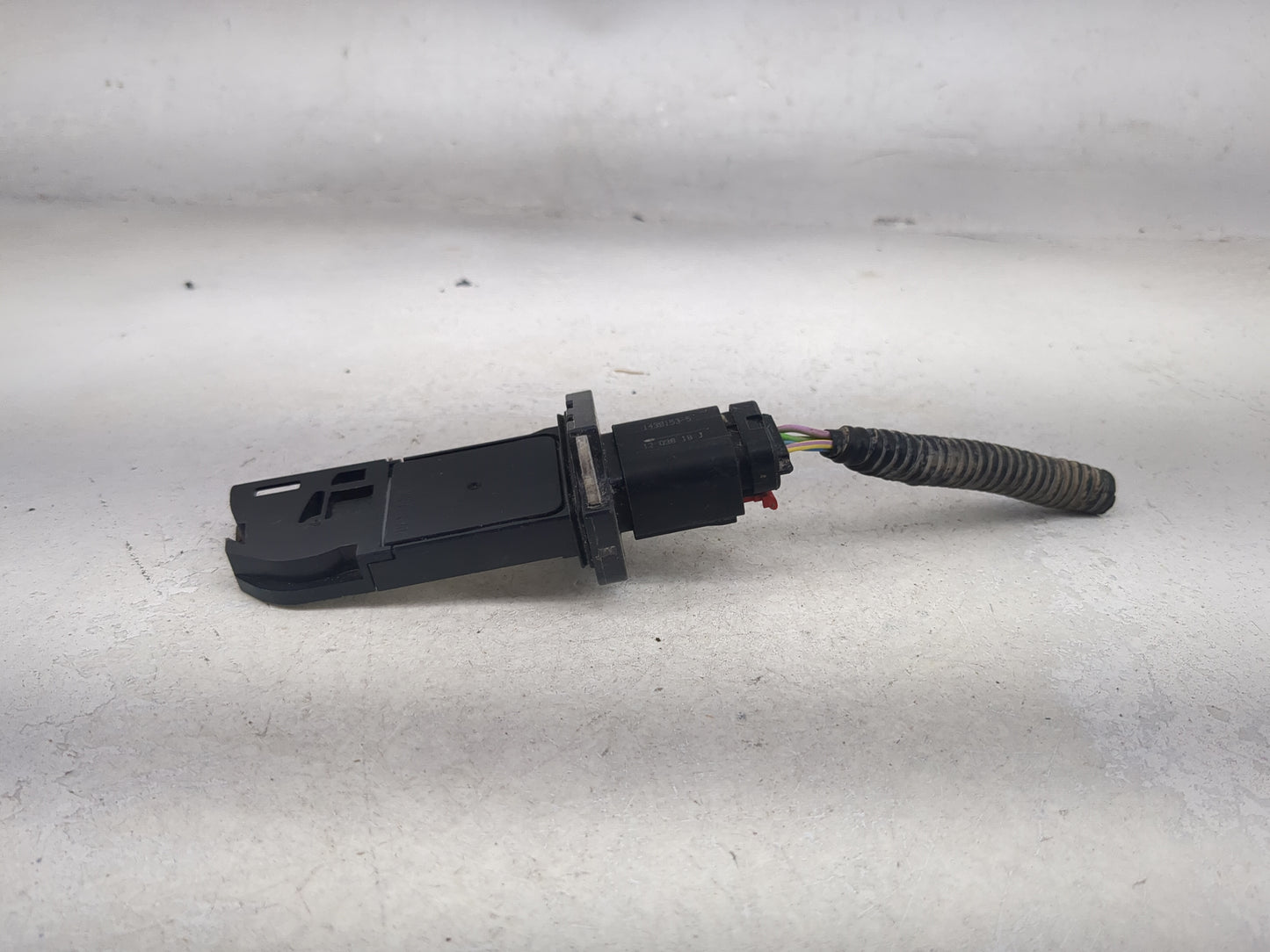 2013-2016 Ford Taurus Mass Air Flow Meter Maf 1488624 - Oemusedautoparts1.com