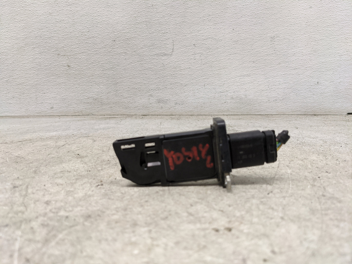 2013-2016 Ford Taurus Mass Air Flow Meter Maf 1489658 - Oemusedautoparts1.com