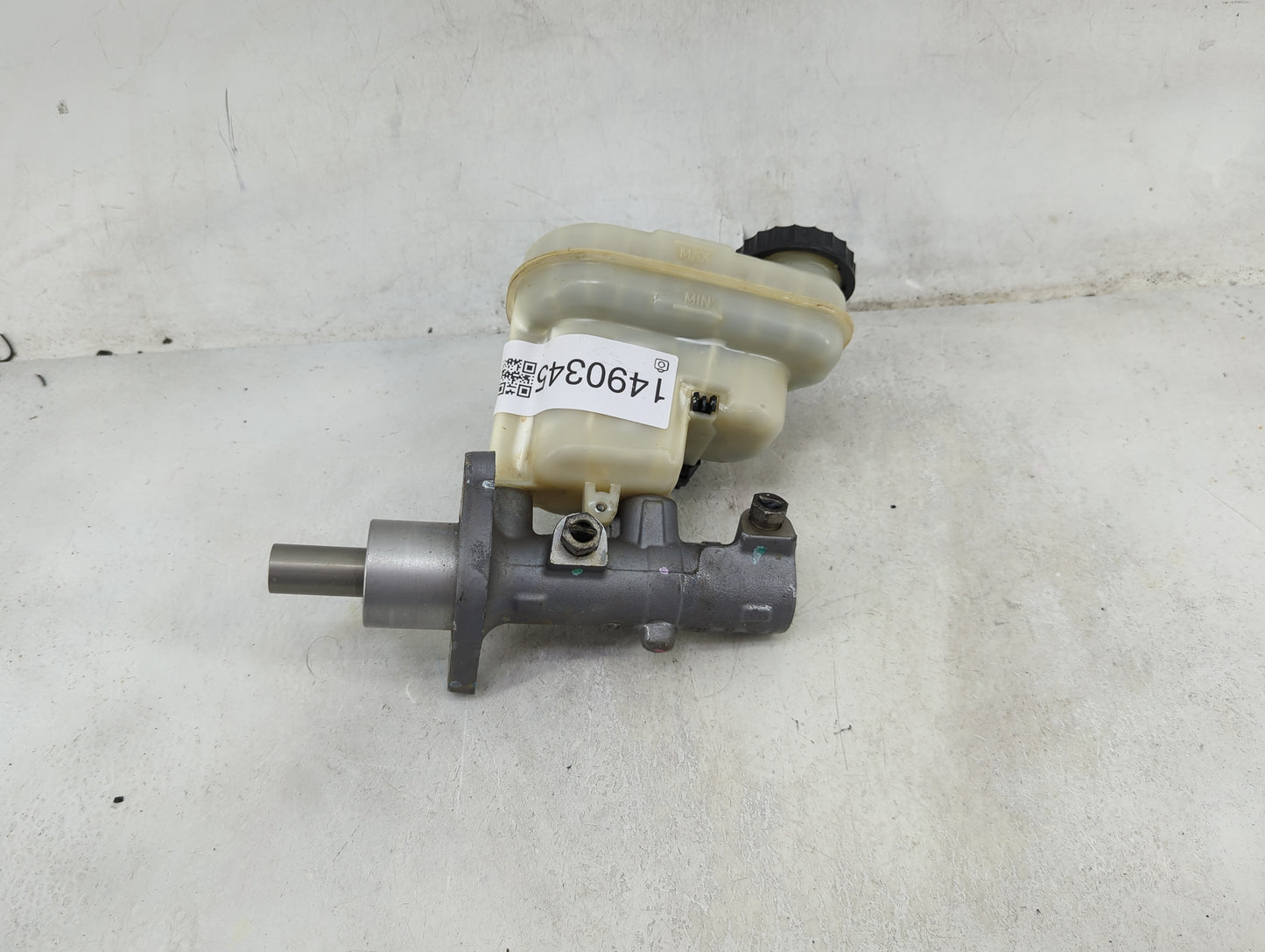 2013-2019 Ford Taurus Brake Master Cylinder 1490345 - Oemusedautoparts1.com