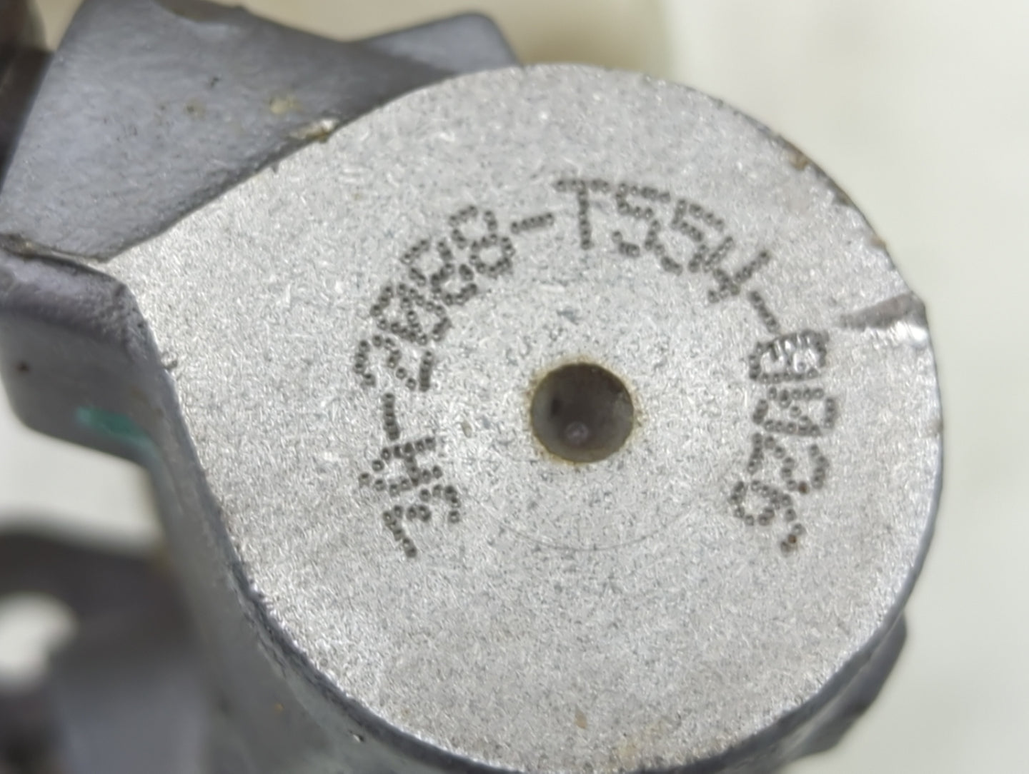 2013-2019 Ford Taurus Brake Master Cylinder 1490345 - Oemusedautoparts1.com