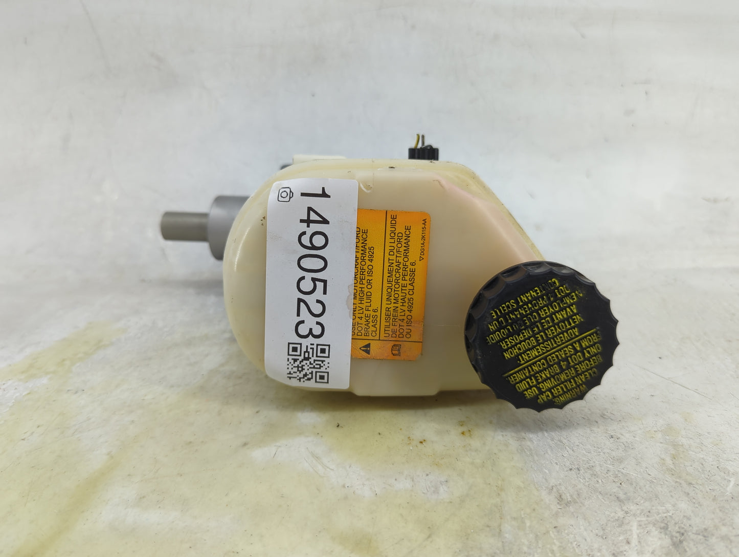 2013-2019 Ford Taurus Brake Master Cylinder 1490523 - Oemusedautoparts1.com