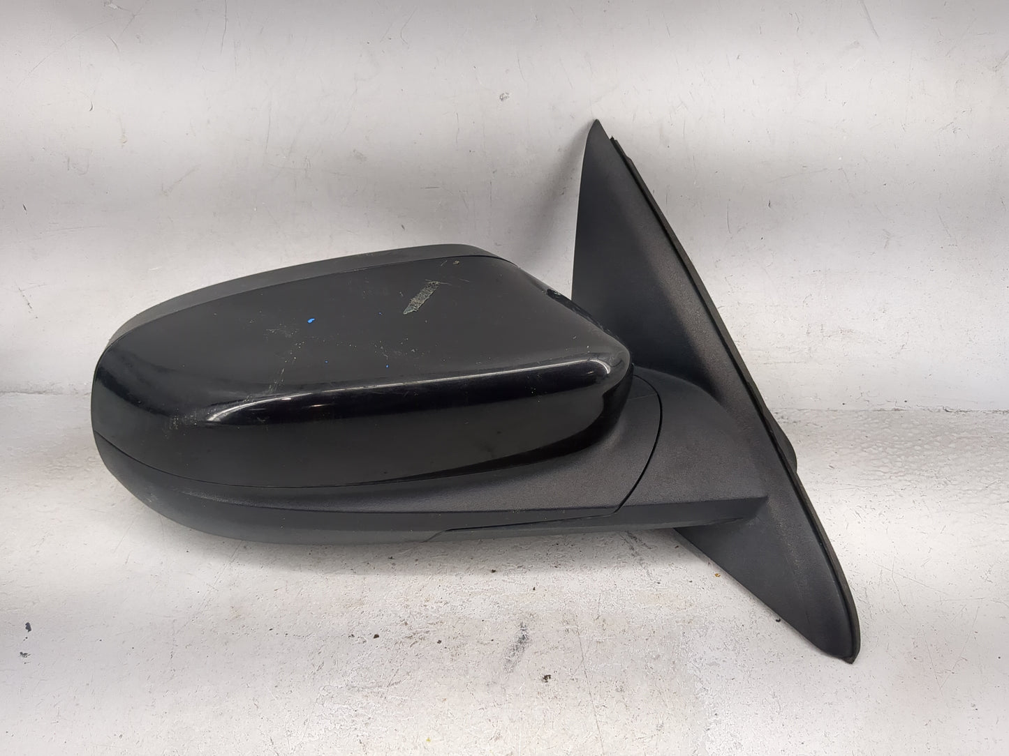 2010-2019 Ford Taurus Passenger Side View Mirror - Right Door Mirror OEM Used - Oemusedautoparts1.com