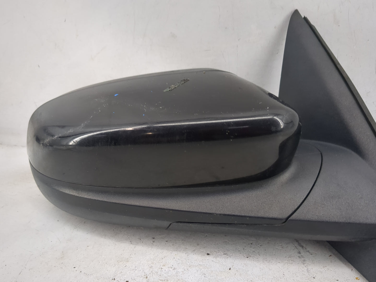 2010-2019 Ford Taurus Passenger Side View Mirror - Right Door Mirror OEM Used - Oemusedautoparts1.com