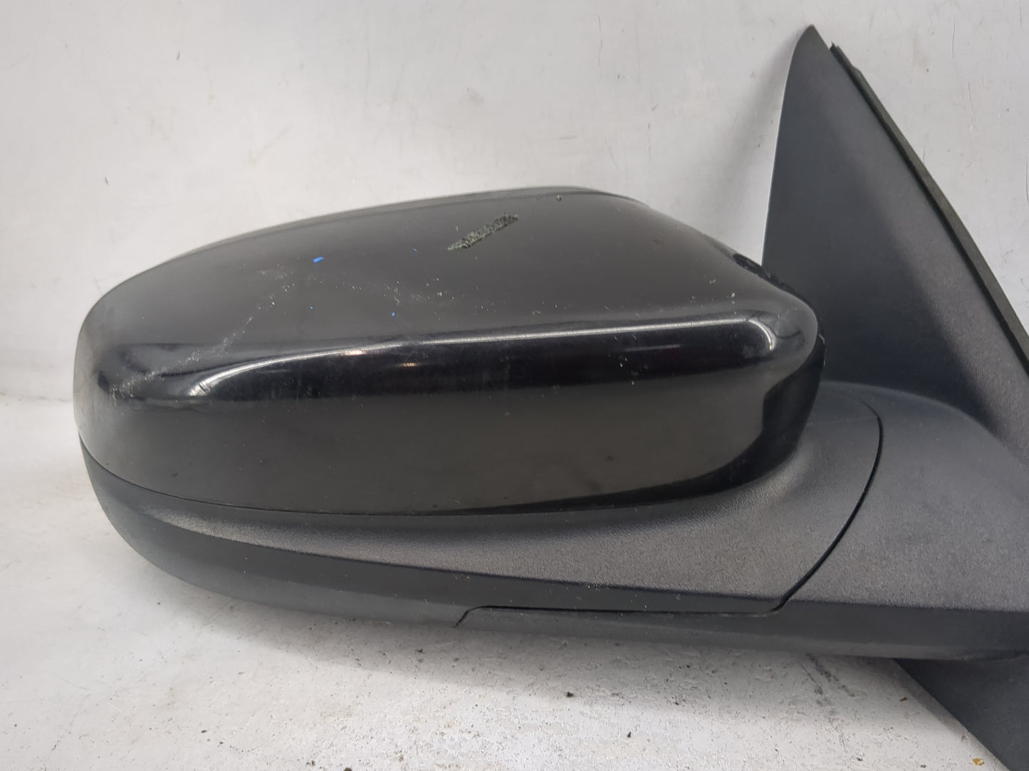 2010-2019 Ford Taurus Passenger Side View Mirror - Right Door Mirror OEM Used - Oemusedautoparts1.com