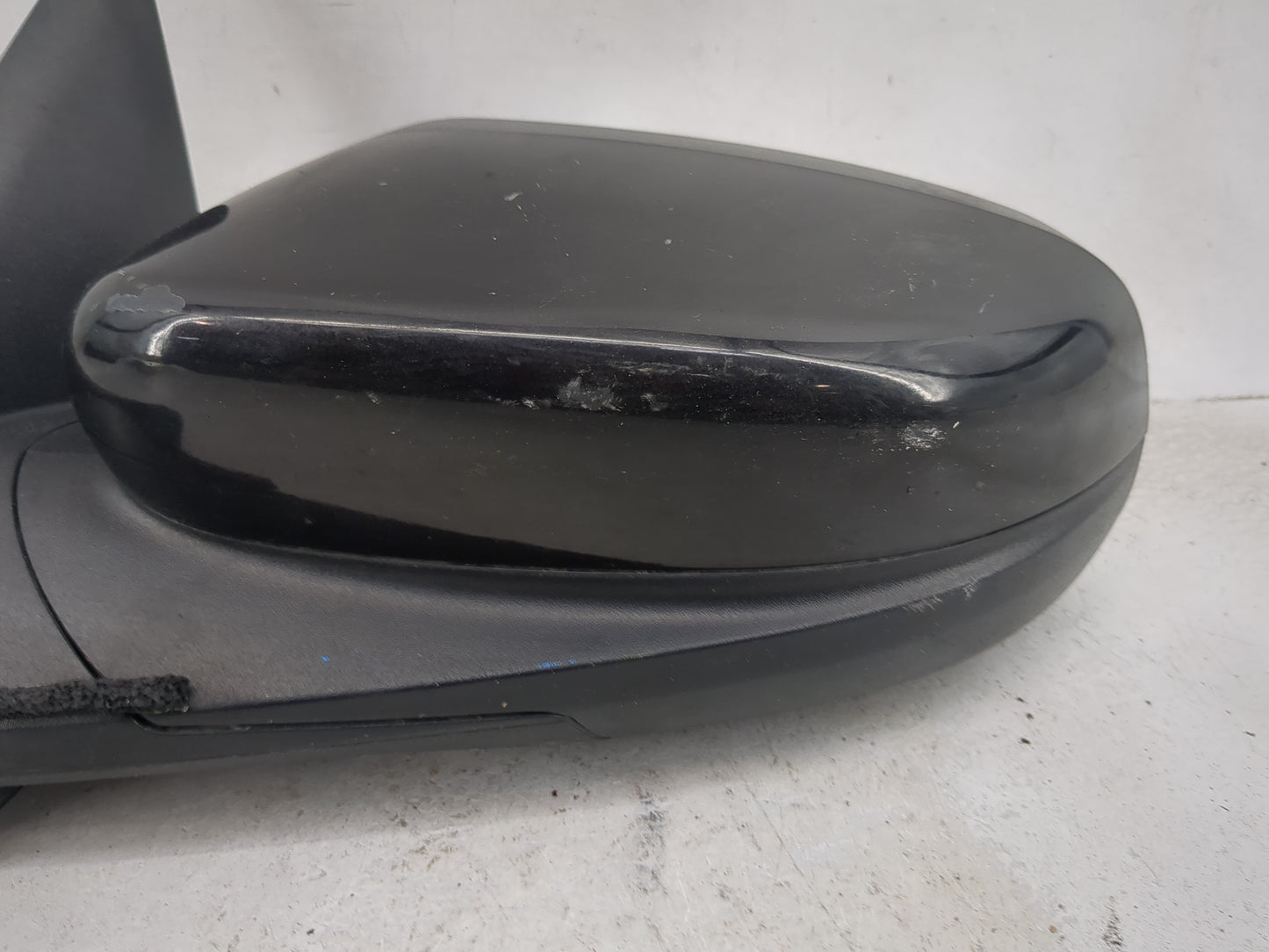 2010-2019 Ford Taurus Driver Side View Mirror - Left Door Mirror OEM Used - Oemusedautoparts1.com